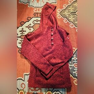 Nwot Columbia garnet hooded pullover